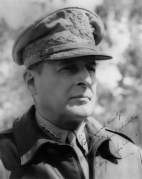 General Douglas Macarthur Military Douglas Macarthur Korean War