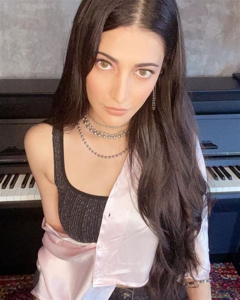 Shruti Haasan Makes A Case For Edgy Fashion See The Diva Pulling Off Bold Looks News18
