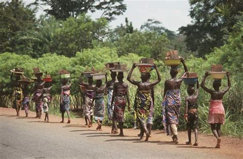 Benin's population is currently growing at a rate of 2.73%, adding over 322,000 people to the population. Benin | history - geography - republic, Africa ...