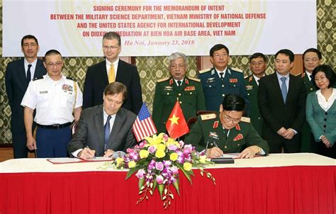Vietnam Us Boost Defence Ties
