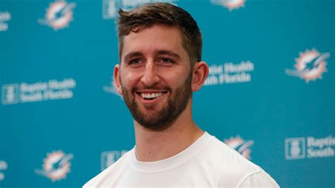 Joshua ballinger lippincott rosen simply known as josh rosen, is an american footballer who currently plays for nfl side arizona cardinals as a quarterback. Dolphins' Josh Rosen says he can be franchise quarterback ...