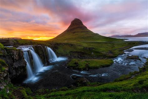 The King In The North Mt Kirkjufell Sunset Iceland 2048×1365