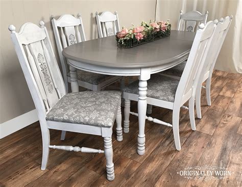 The room isn't overly large, so this photo below is the only pic i have of how it looked when it was painted all red. 7 Piece Oval Dining Set in Annie Sloan Chalk Paint in Pure ...