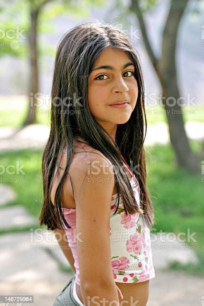 Al Aire Libre Retrato De Linda Chica Adolescente Foto De Stock Y Más
