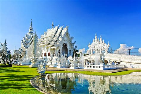 thai temples in thailand