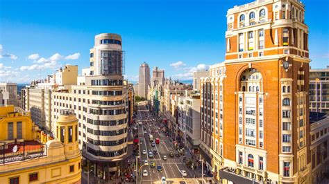 Car Rentals In Madrid Barajas Airport From ₹ 5day Search For Rental