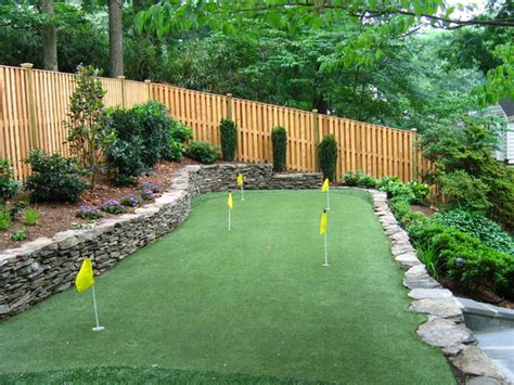 Putting Green With Retaining Wall And Plantscape Contemporary