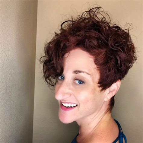 21 Cute Curly Pixie Cut Ideas For Girls With Curly Hair