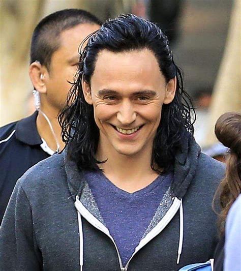 Endgame, an alternate they give loki a choice: Thor Ragnarok Loki | Британские актеры, Том хиддлстон ...