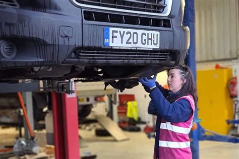 Technicians given pay boost in retention push - CAT Magazine