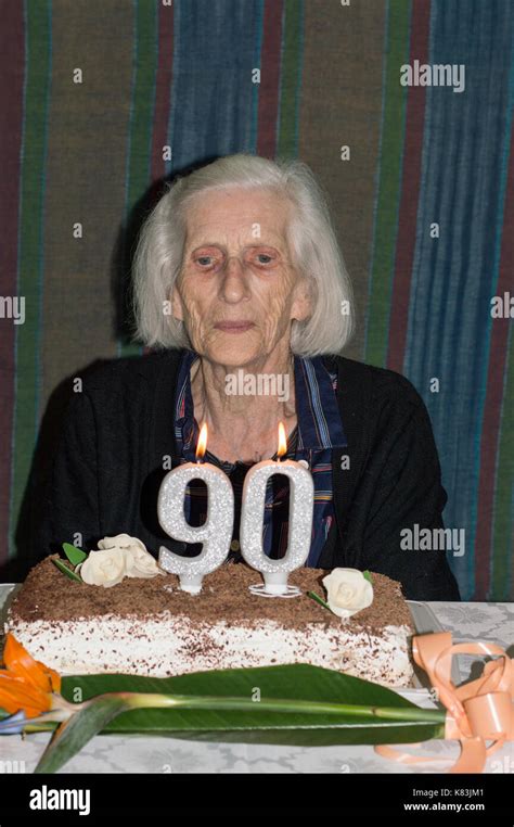 90th Birthday Cake Hi Res Stock Photography And Images Alamy