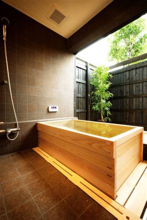 Diy japanese soaking tubs japanese house wood diy wood tiny house soaking tub hot tub diy outdoor. Japanese soaking tubs, Soaking tubs and Tubs on Pinterest