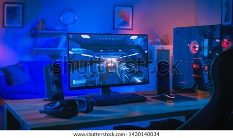 8 Powerful Personal Computer Gamer Rig With First Person Shooter Game