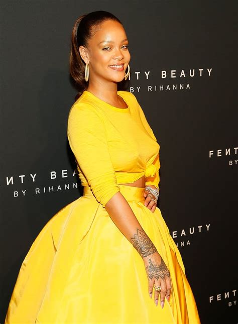 Rihanna Braless Pictures September 2017 Popsugar Celebrity