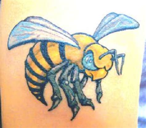 Bee Tattoos Design Ideas And Meaning Tatring