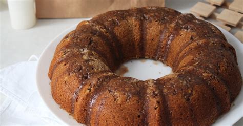 From cinnamon streusel muffins to double chocolate chip cake, there's a duncan hines recipe to discover here. Duncan Hines Honey Bun Cake Recipe : Honey Bun Cake Paula Deen Cakes Design / 1 package duncan ...