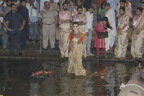 Kangana Ranaut Performs Ganga Aarti For Manikarnika In Varanasi