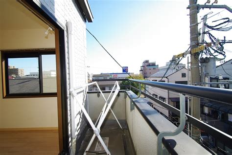 彼らは地下室に住んでいた。 このファミリでは、エルザアダムス息子、ママとパパジュリアンgarikの娘だった。 エルザは狂人だった。 彼女は美しいセラー約夢を見たが、彼女は絵に行きました。 女の子は彼女の. 【賃貸マンション】ビレッジ御影 : 【不動産・賃貸】夙川住宅 ...