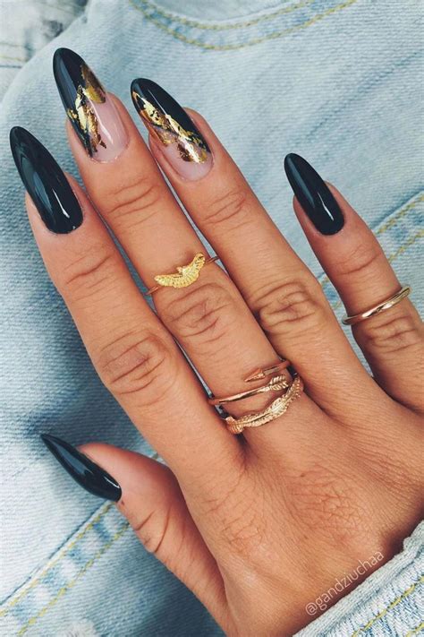 Make An Original Manicure For Valentines Day In 2020 Gold Nails