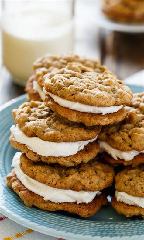 You can make the classic oatmeal raisin cookie, my favorite oatmeal. Oatmeal Sandwich Cookies - Spicy Southern Kitchen