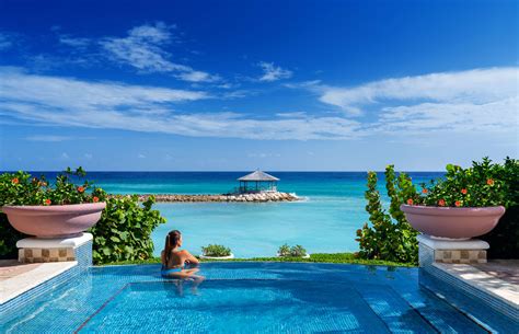 Jamaica: Ultimate All-Inc Beachfront Luxury Escape w/FREE Ocean Front