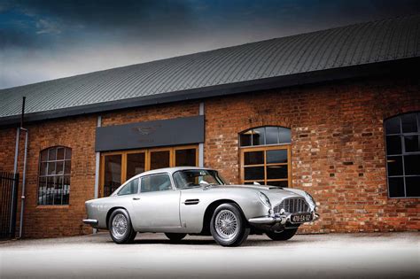 James Bonds Aston Martin Db5 Sells For 64 Million Exotic Car List