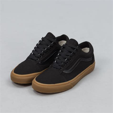 Vans vault og old skool lx high top black leather men's (sz 7.5) w 9 ultra cush top rated seller. Vans Canvas Gum Old Skool In Black in Black for Men - Lyst