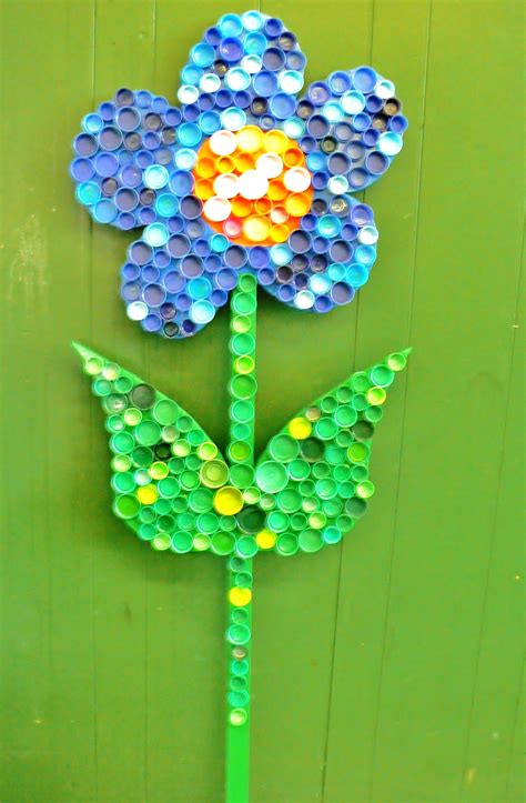 Outdoor Wooden Garden Flower~painted Flower Attached Recylced Plastic