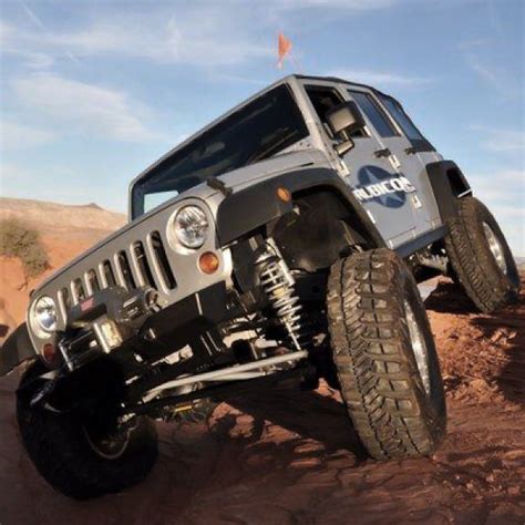 Rubicon Express™ Jeep Lift Kits Track Bars And Shocks —