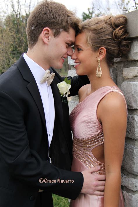 Pin By Grace Navarro On My Photography Prom Photos Prom Couples