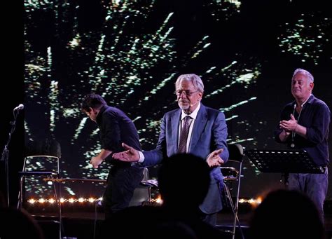 After attending the accademia nazionale di arte drammatica silvio d'amico, he began acting on stage, working among others with arnoldo foà and angelo orlando. San Benedetto, iniziato il count down per il recital di ...