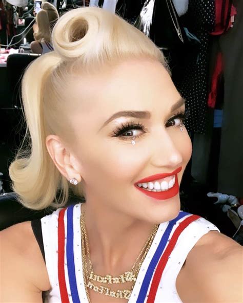 Gwen Stefani Wiki Bio Facts Age Height Husband Net Worth