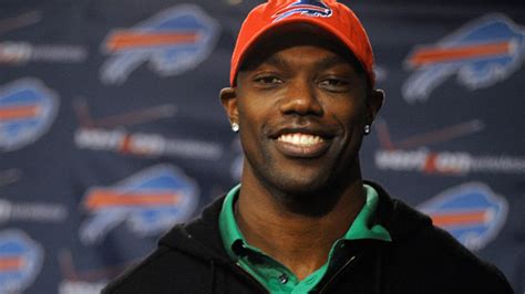 Terrell Owens' Rep Denies Reports of Athlete's Suicide 