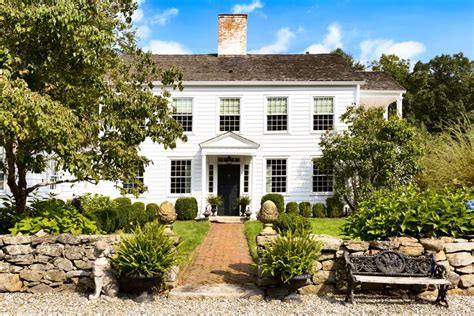 1820s Colonial Farmhouse In New Canaan Conn 2019 Hgtvs Ultimate