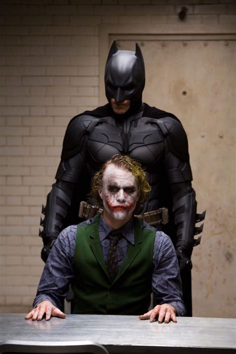O transtorno causado poucos dias depois da estreia, é algo que sempre vou lembrar pelo resto da vida. "Batman O Cavaleiro das Trevas" chega aos 10 anos como um ...