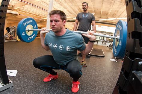 Include Full Squats In Your Training To Run Faster And Improve Endurance