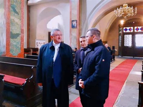 Krakkó nyugalmazott érsekét több mint egy évvel ezelőtt hívta meg. Veres András püspök látogatása Prágában - Prágai Magyar ...