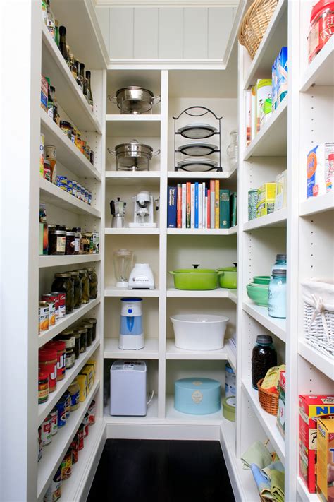 If so, updating your pantry may just make that change that you need. Good Walk In Pantry Shelving Systems - HomesFeed