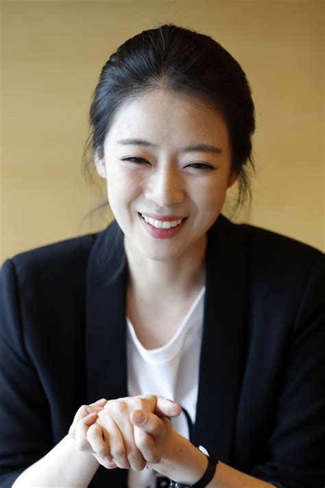 광주=뉴시스 변재훈 기자 = 국민의힘 배현진 당 최고위원 출마 후보가 지난 5월30일 광주 서구 치평동 김대중컨벤션센터에서 열린 국민의힘 제1차 전당대회 서울=뉴시스 김승민 기자 = 국민의힘 신임 최고위원으로 11일 선출된 배현진 의원은 mbc 아나운서 출신의 초선 의원이다. 배현진 "노조 이념 편향…앵커로 있던 7년간 외압 없었다"