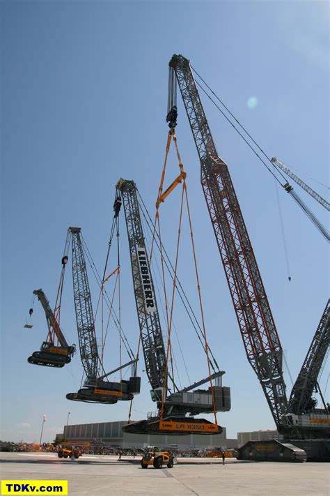 Astounding Crane Lift 3000t Liebherr Lr13000 Lifting Three Other