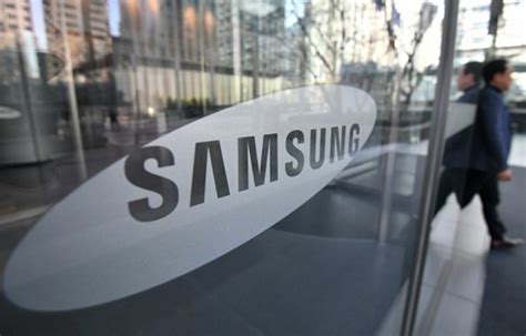 Samsung Electronics Flags Near 30 Slump In Q4 Operating Profit The