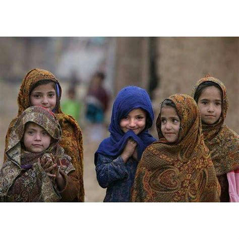 Pin Von Ashraf Bayan Auf Afghanistan We Are The World Kinderbilder
