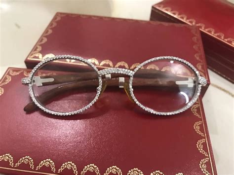 Featuring 1ctw diamonds on the frame, set to perfection in platinum. Cartier Diamond Cartier Glasses 8ct. Size ONE SIZE - 1 ...