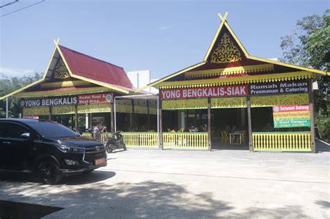 Gambar tentang Sekda Arfan Resmikan RM Prasmanan Young Bengkalis Cabang