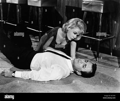 That Funny Feeling Sandra Dee Bobby Darin Stock Photo Alamy