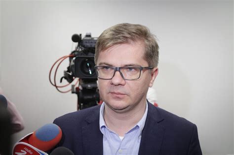 Oglądaj krótkie filmy o #sylwester2020 na tiktok. „Nic się nie stało" - film Sylwestra Latkowskiego o ...