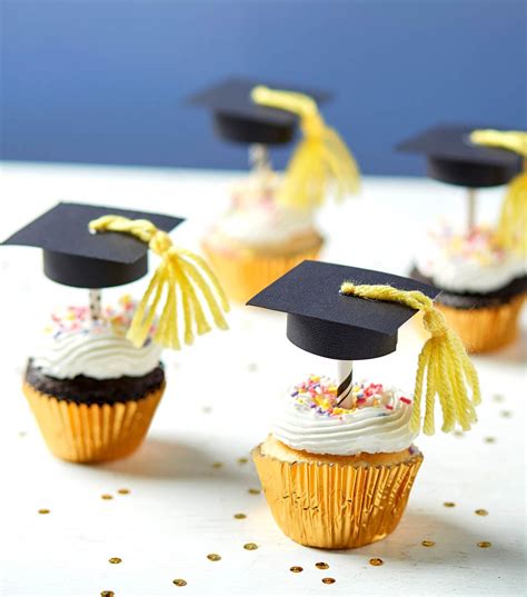How To Make Graduation Cap Cupcake Toppers Graduation Desserts
