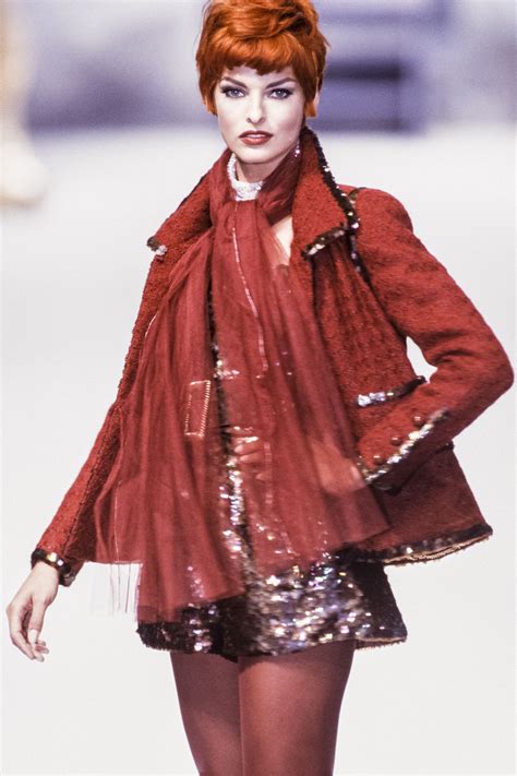 1991 Linda Evangelista Fashion Chanel Haute Couture