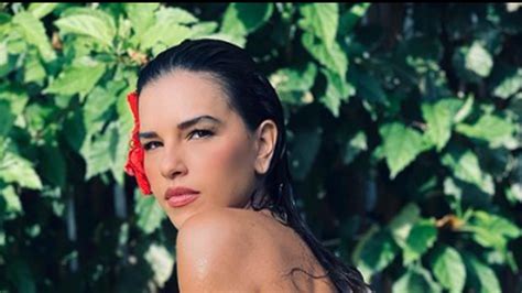 Mariana Rios Faz Topless E Exibe Boa Forma Na Web Maravilhosa