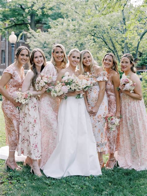 24 Floral Print Bridesmaids Dresses